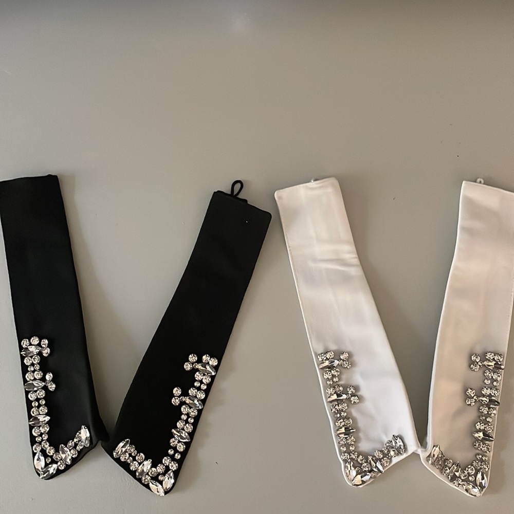 Set of 2 jeweled collars.